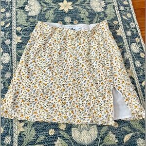 Hollister Floral Mini Skirt in White and Yellow